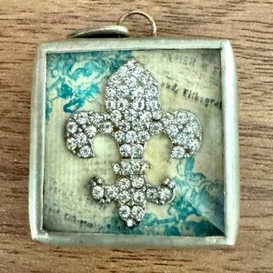 Jewel Kade Charm • Fleur de lis